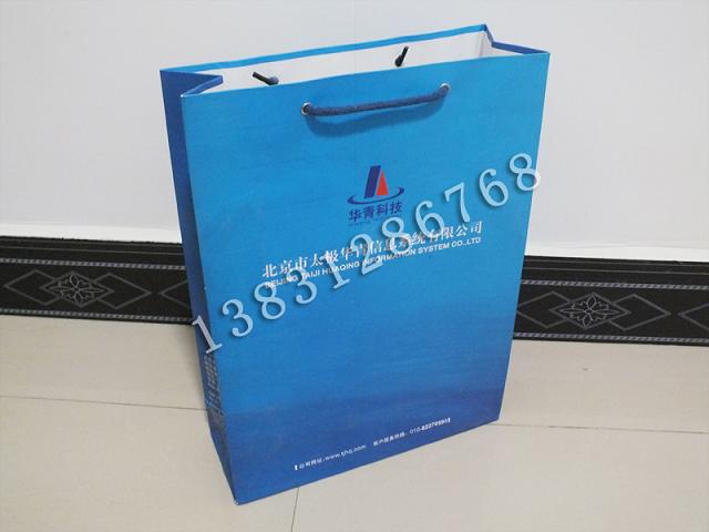 北京紙袋廠家，優(yōu)質(zhì)手提彩印紙袋，環(huán)保紙袋