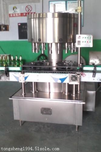 新白酒灌裝機(jī)當(dāng)選春盛包裝機(jī)械/定量白四川白酒灌裝機(jī)