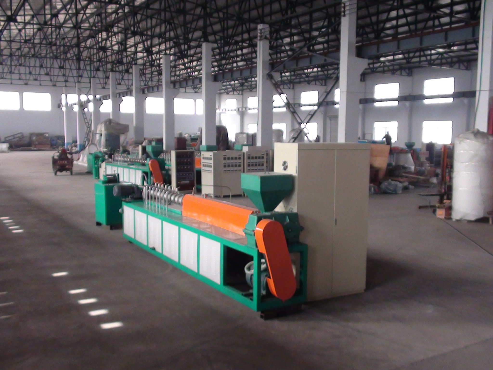 福昌大網(wǎng)墊機(jī)，75型高效水果網(wǎng)套機(jī)，土豆網(wǎng)套機(jī)，蔬菜網(wǎng)套機(jī)，福