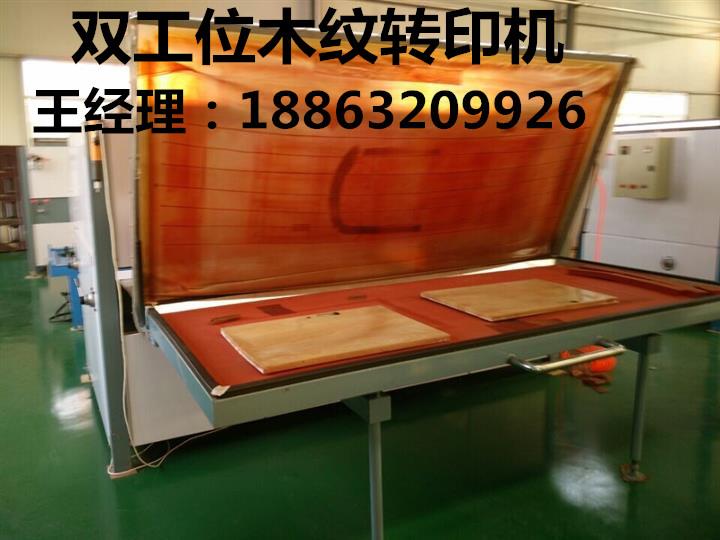 鋼板門木紋轉(zhuǎn)印機(jī)，普通轉(zhuǎn)印紙普通塑粉。