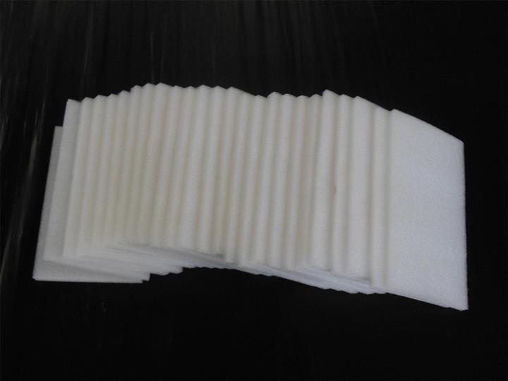 供應(yīng)鹽城白色EPE珍珠棉片材均可定制、提供樣品