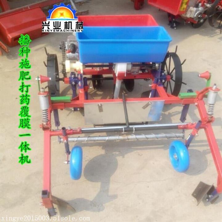 打藥覆膜機(jī)廠家 農(nóng)作物地膜覆蓋機(jī) 小型手扶花生鋪膜機(jī)