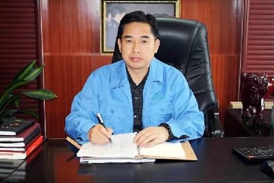 拍馬紙業(yè)集團(tuán)總裁、駿馬紙業(yè)股份有限公司董事長(zhǎng)楊先龍