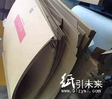 【印刷技術(shù)】如何印刷彎翹的紙板，5幅圖讓你看懂一切！